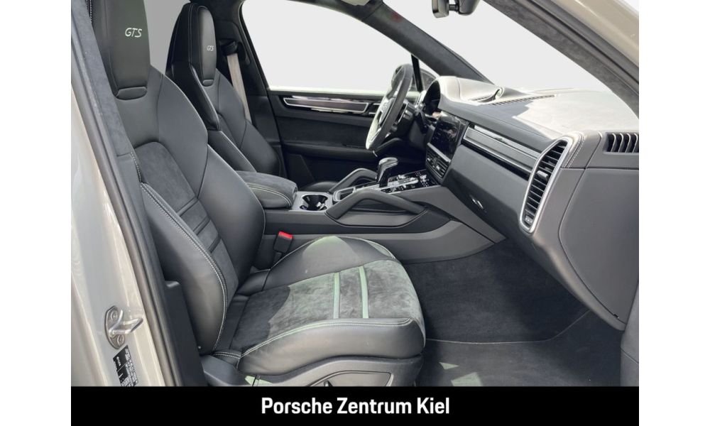 775809