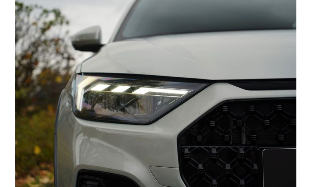928378