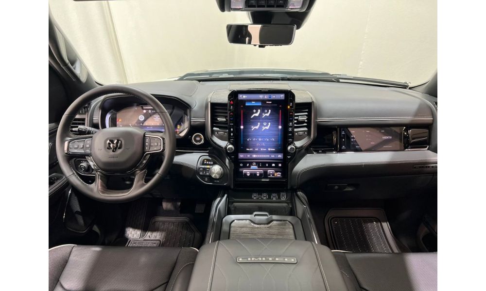 701809