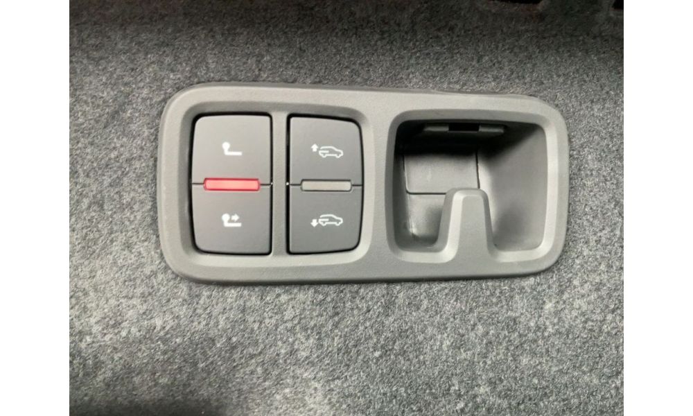 723931