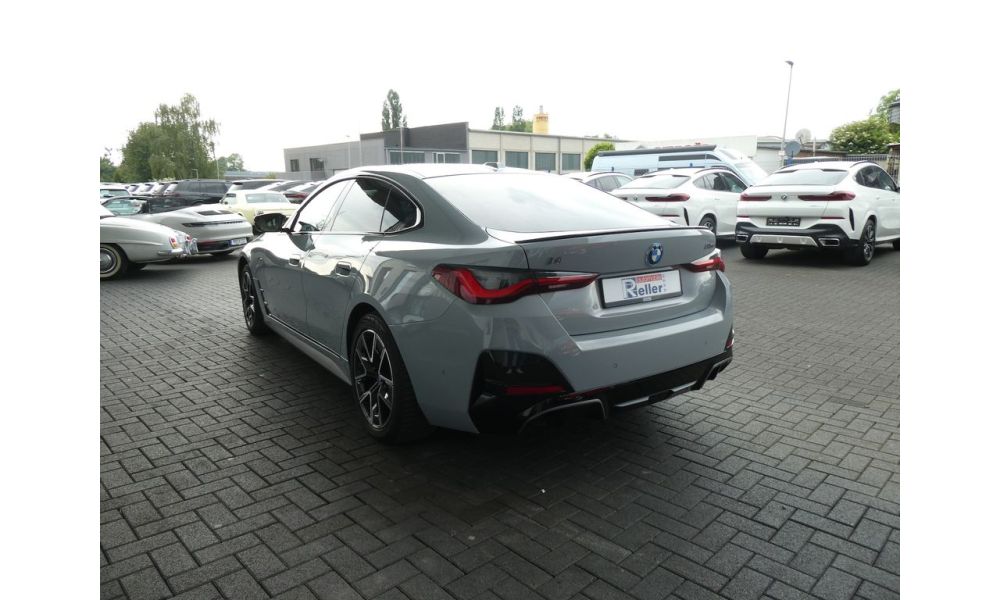 912307