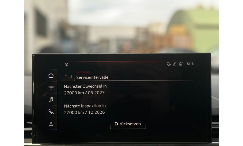 687977