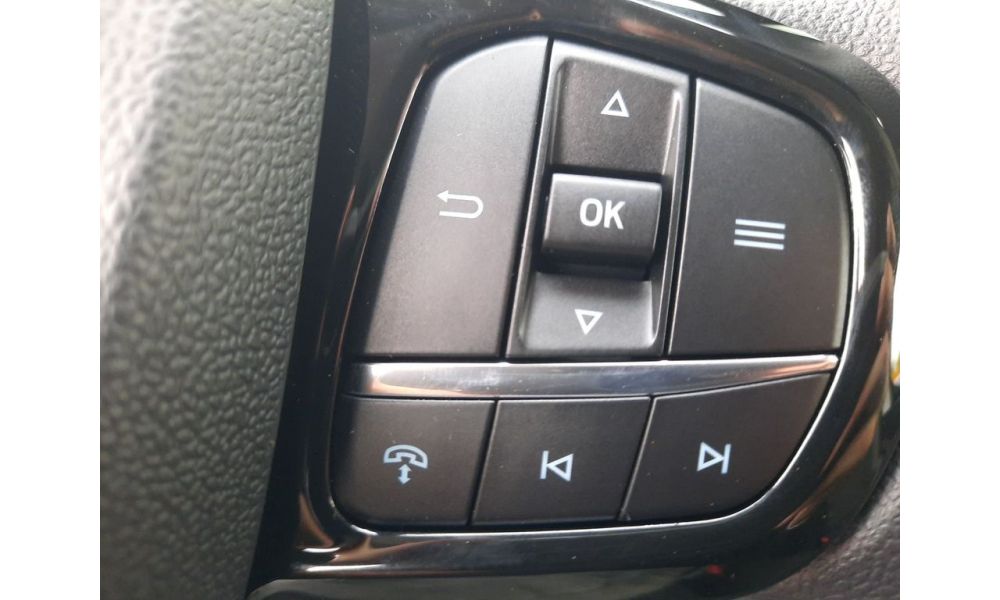 637837