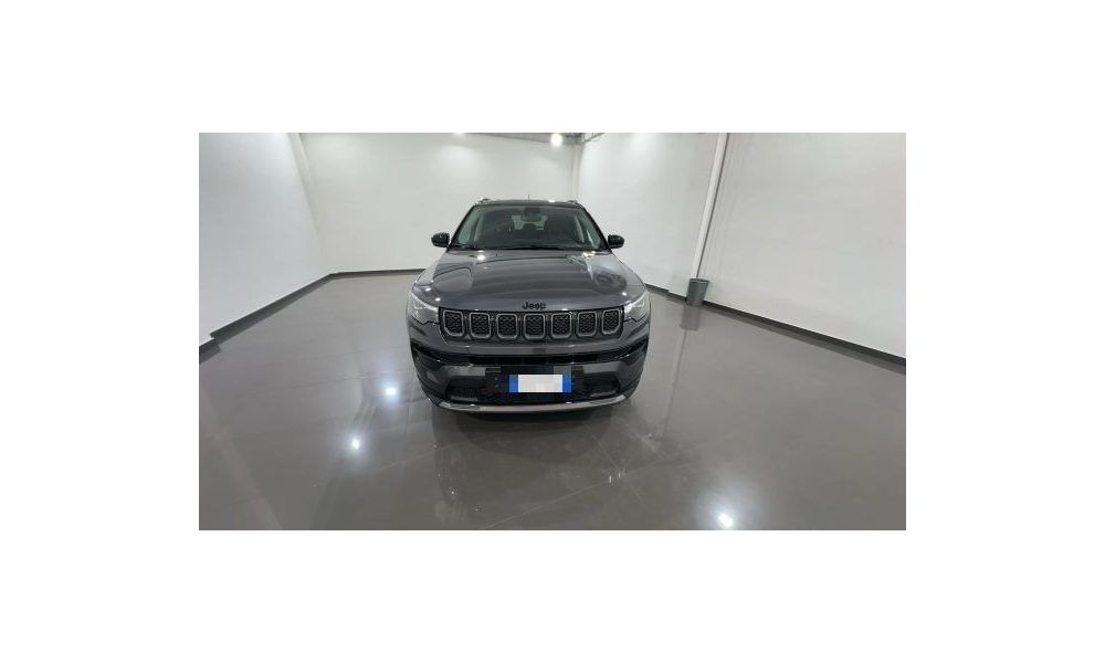 352158