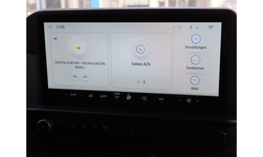 818740