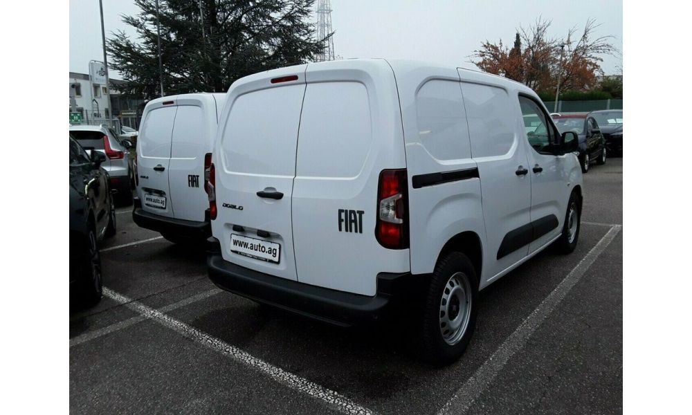 469111