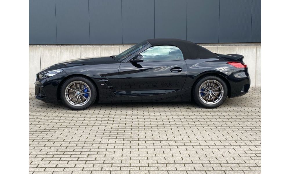 992225