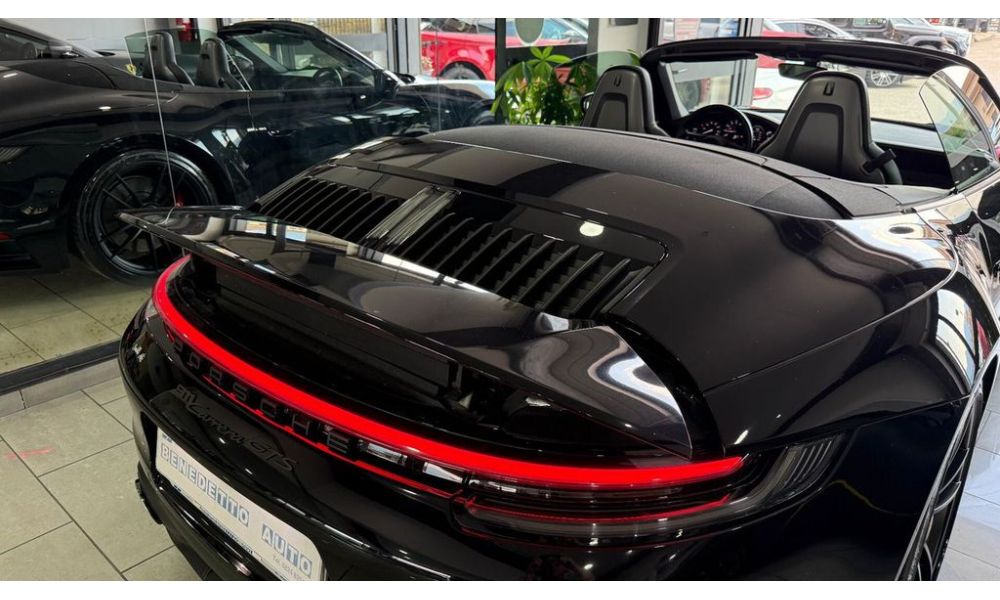 918752