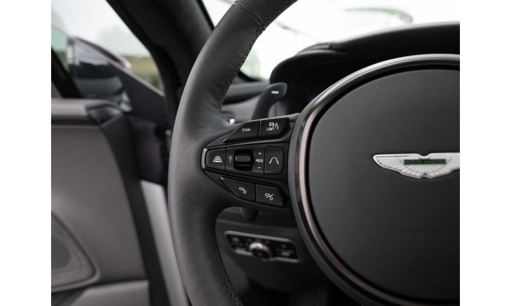 62631