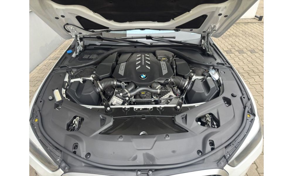 997690
