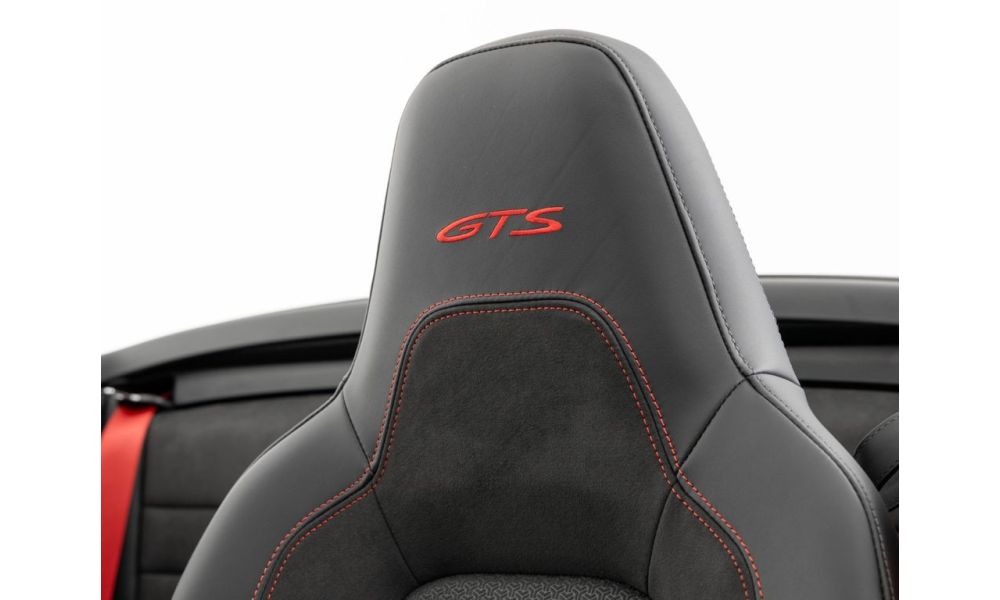 877409