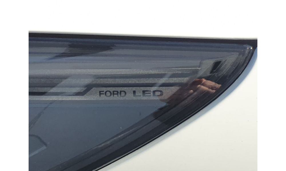 560427