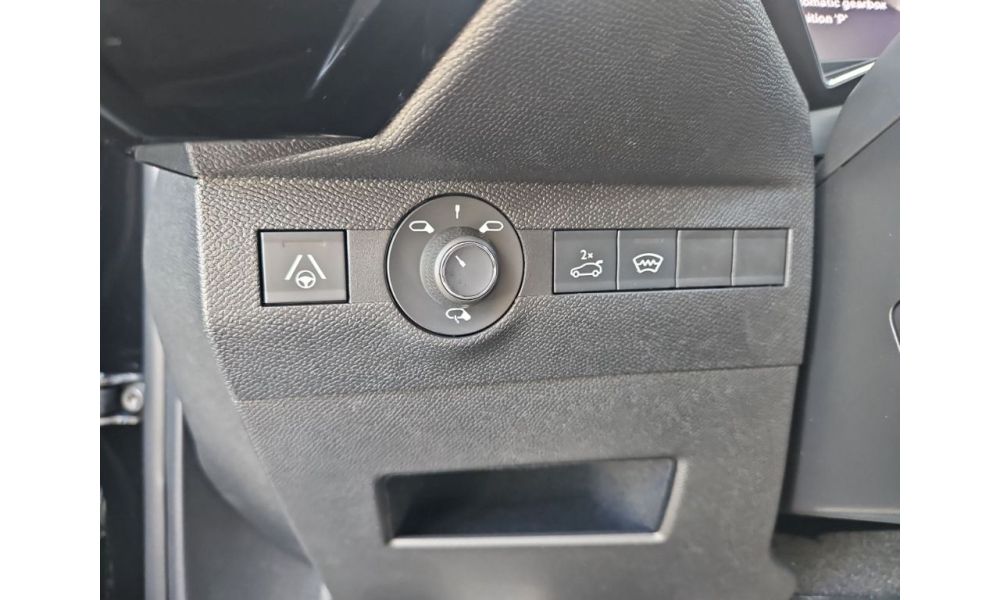 793771