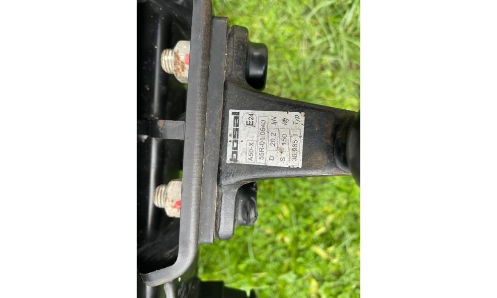 888876