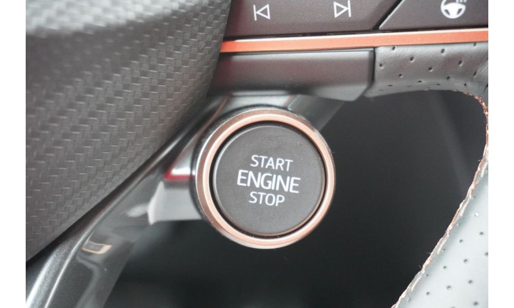 663889