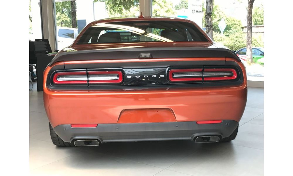 606219