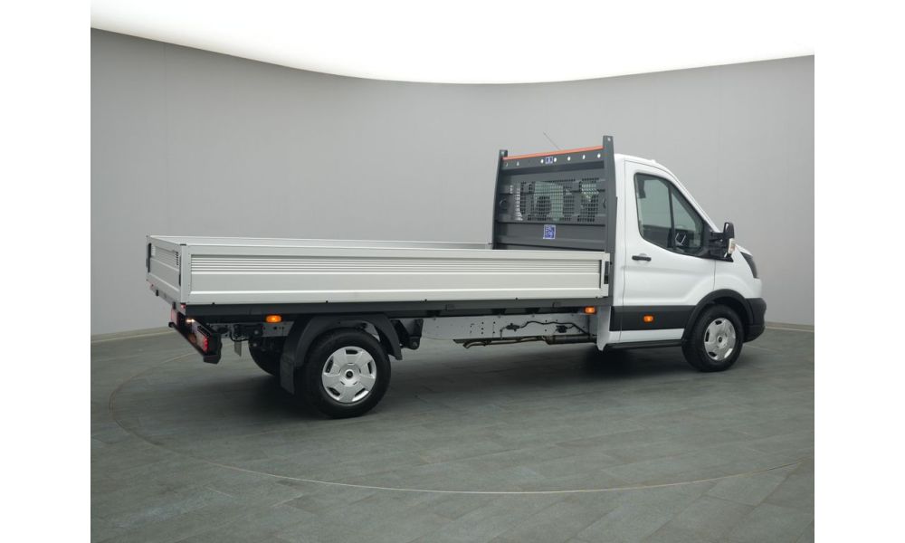 405768