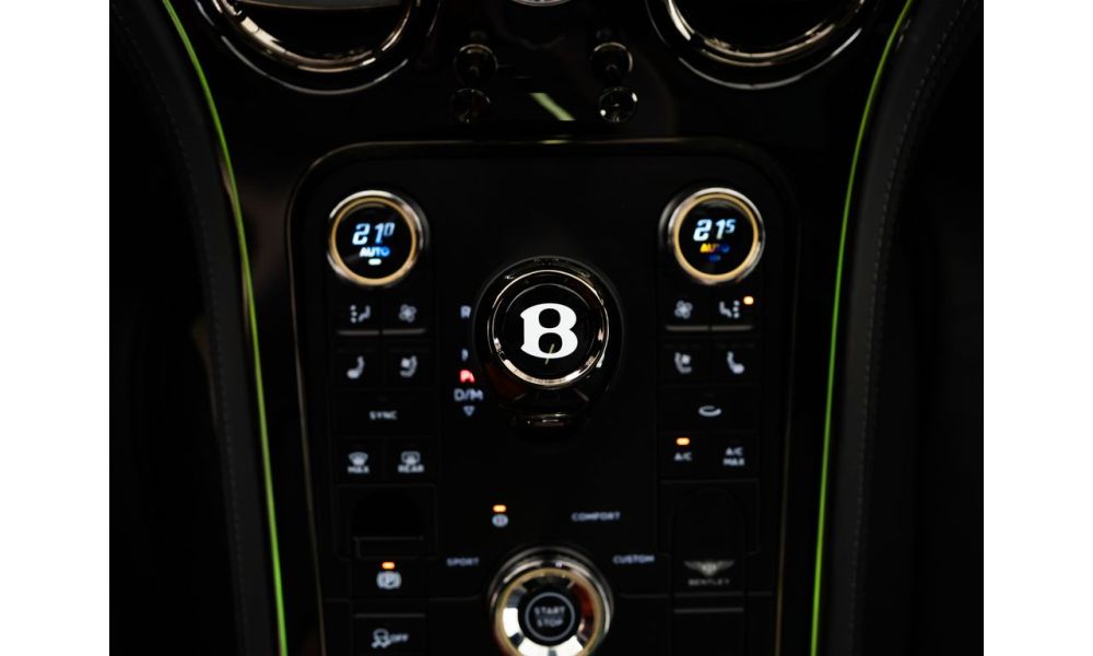 311762