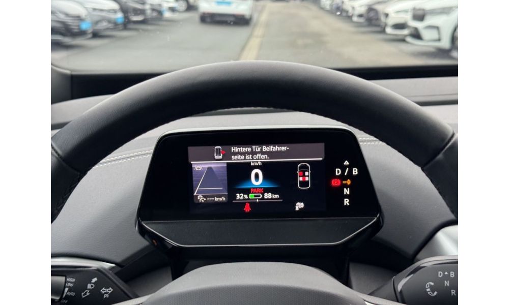 104301