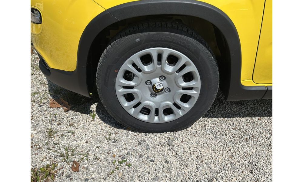 913752
