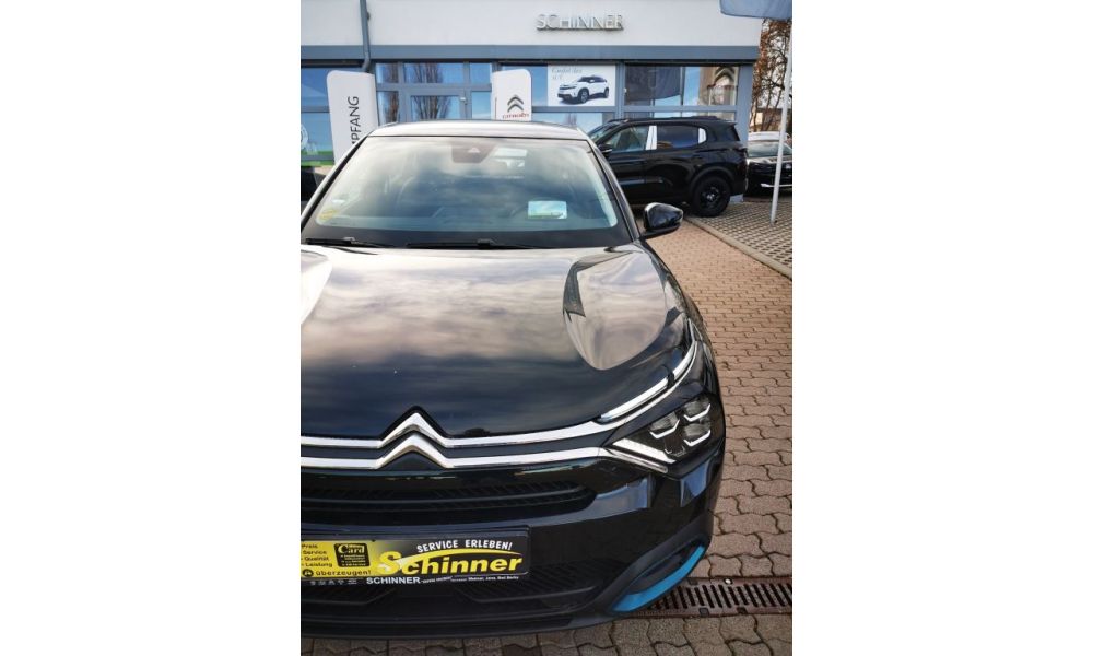 828360