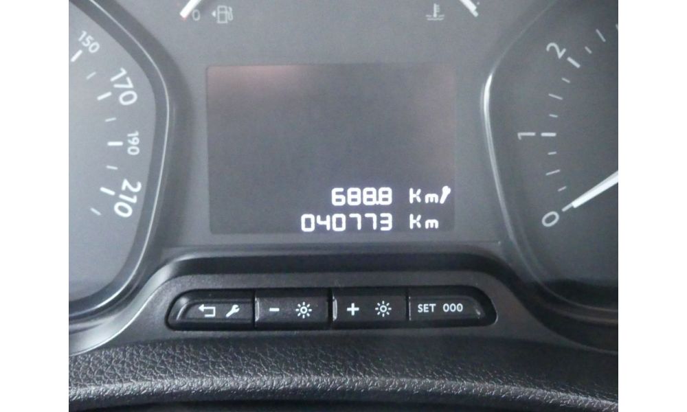 887073