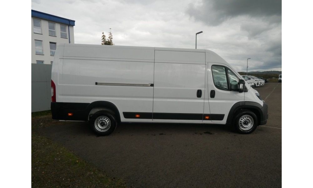 945885