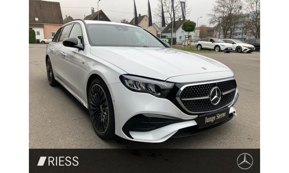 884572