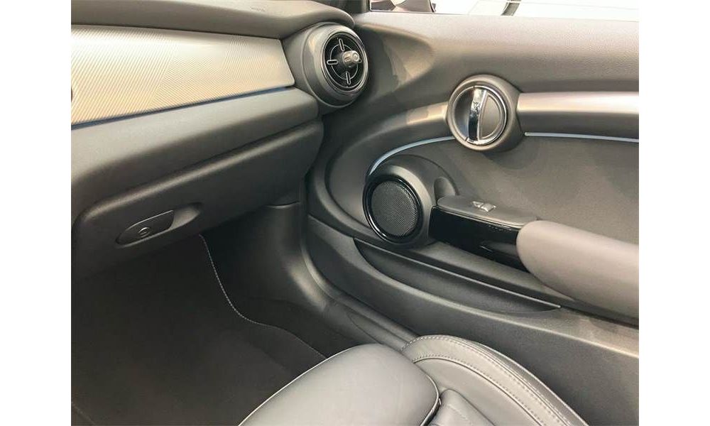 837957