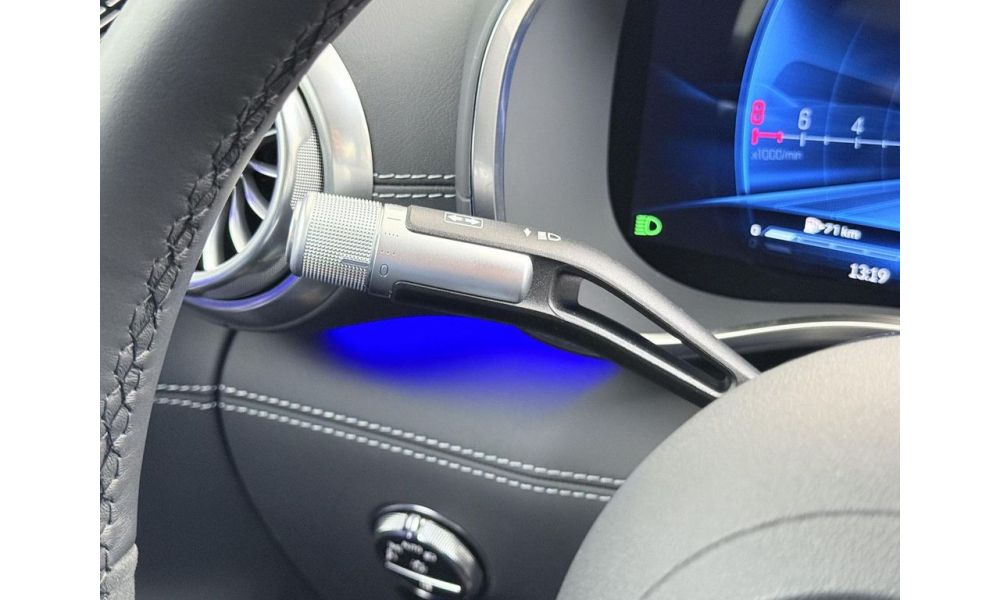 823864