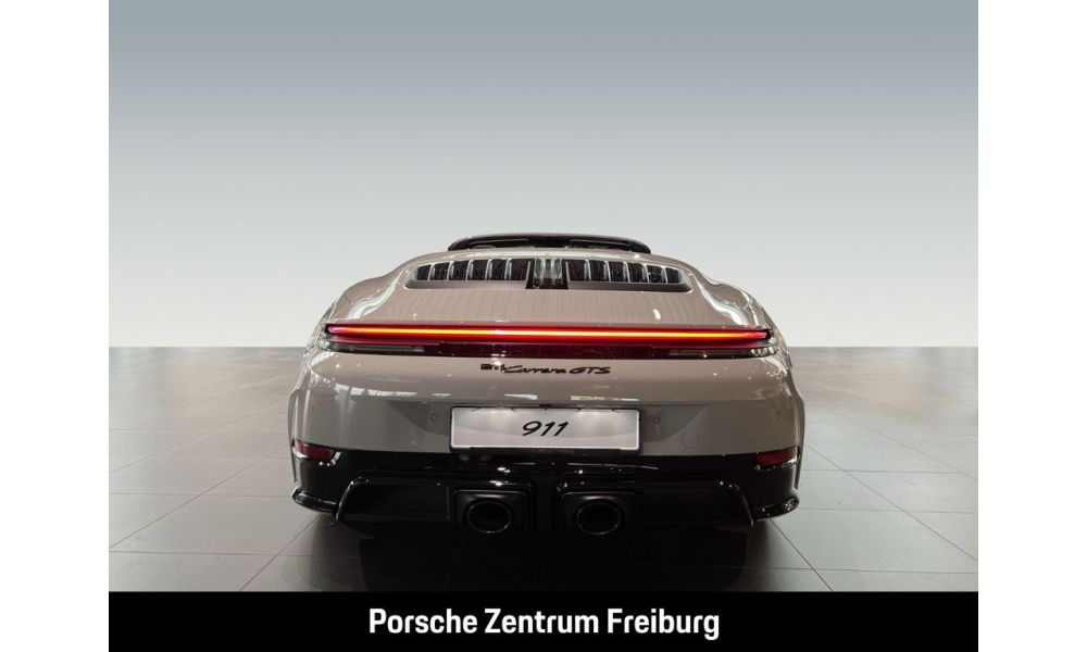 726832