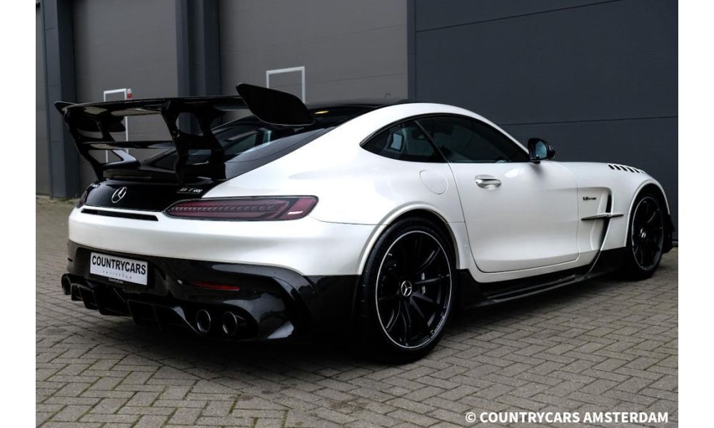 992282
