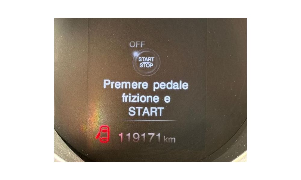 809737