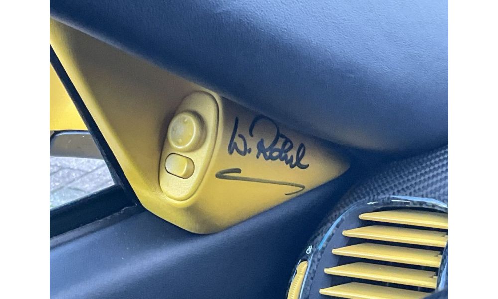 156682