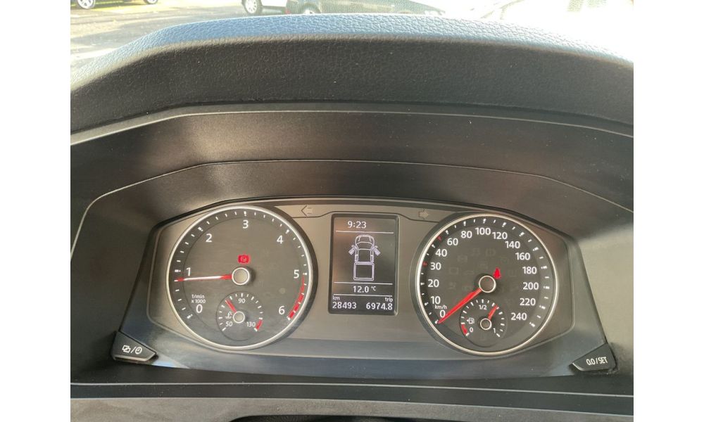 663558