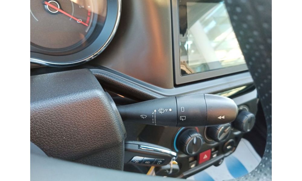 325757