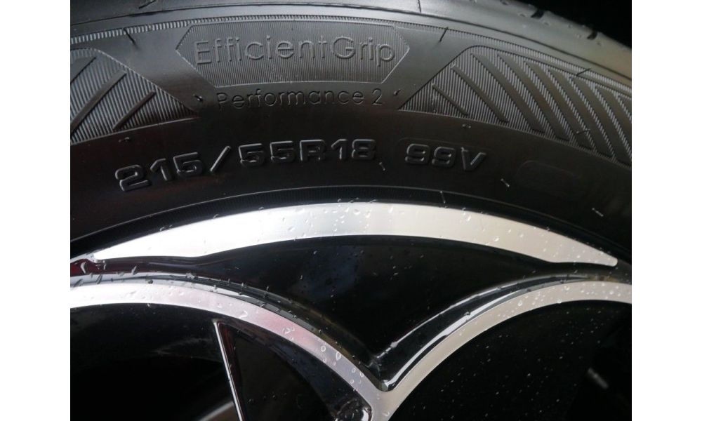 382553