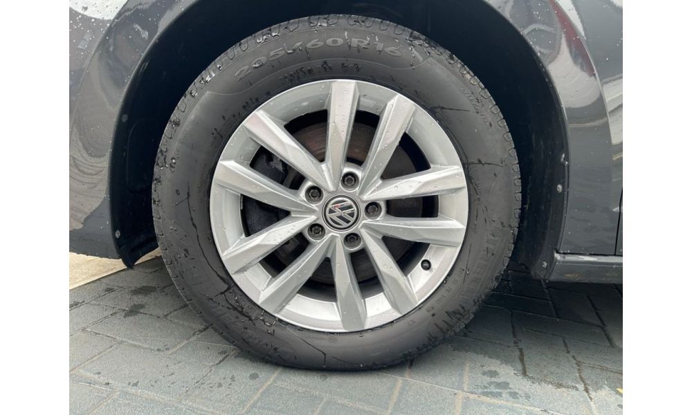 997982