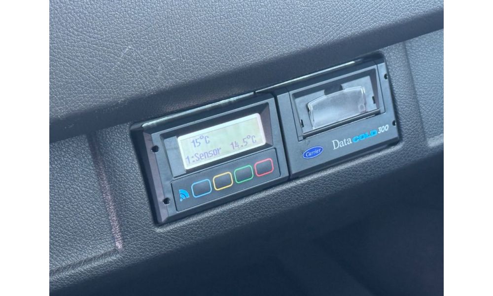 691197