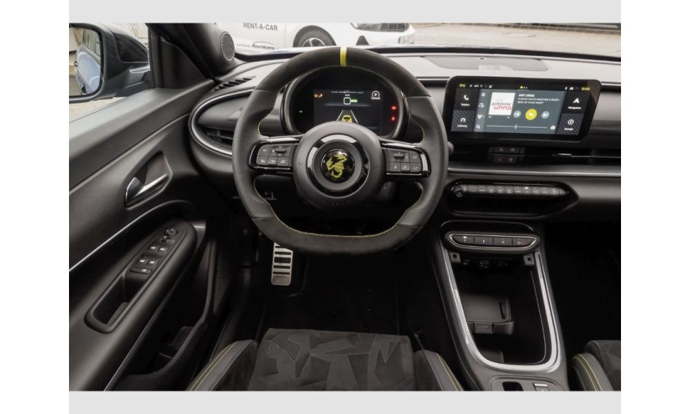 912002