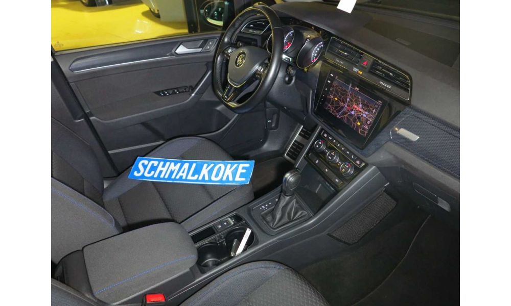 999658