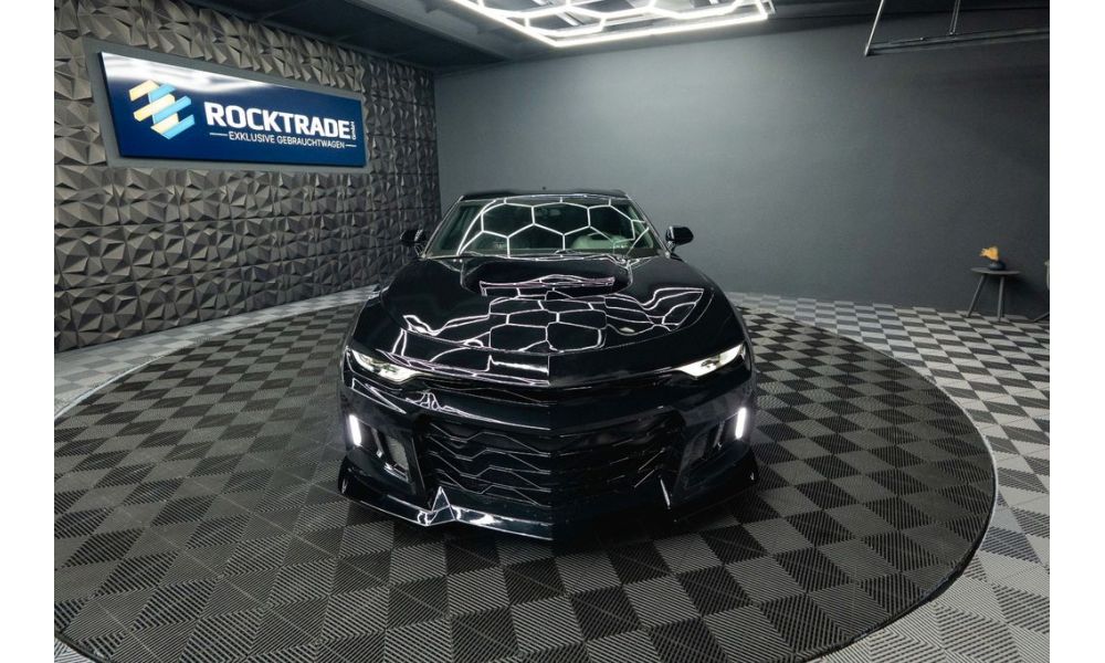 496090