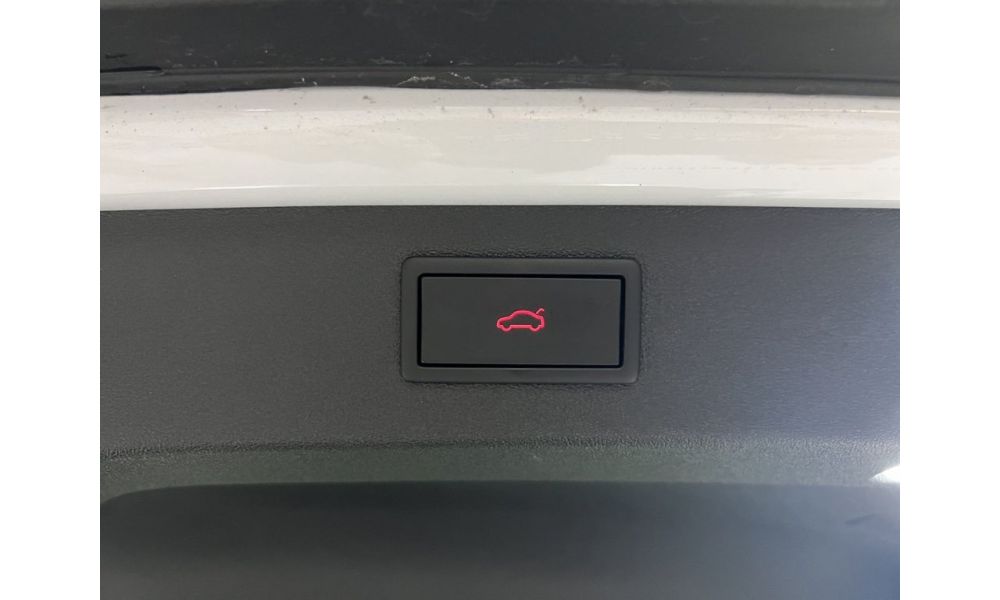 543910