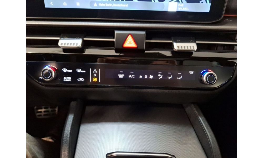 378982