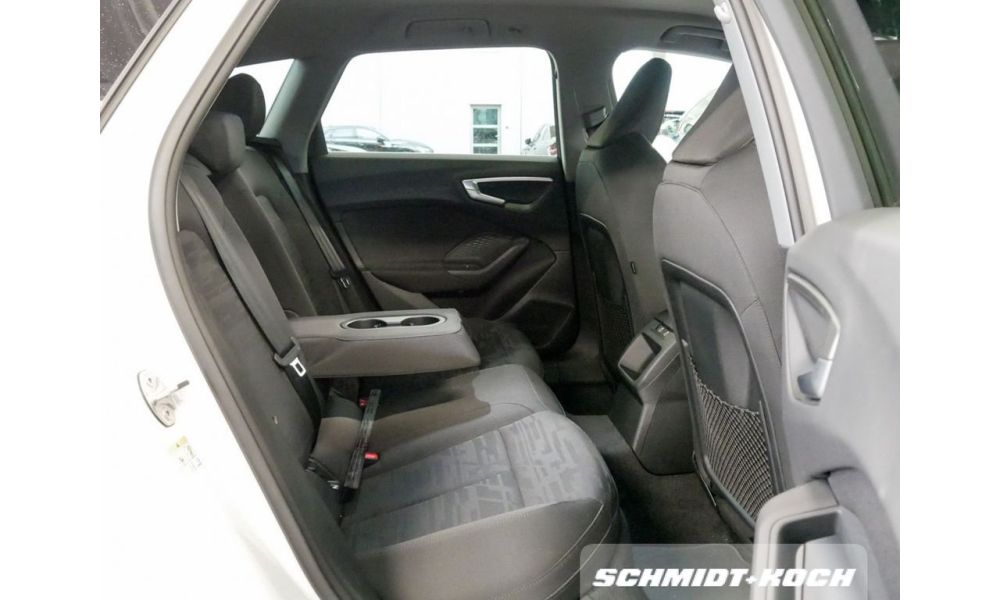 911692