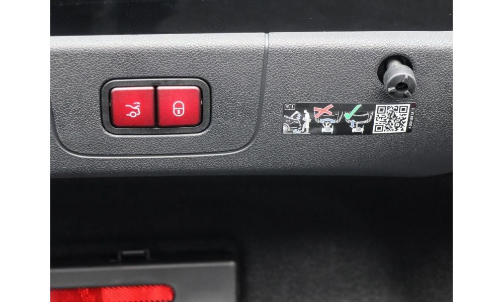 331208