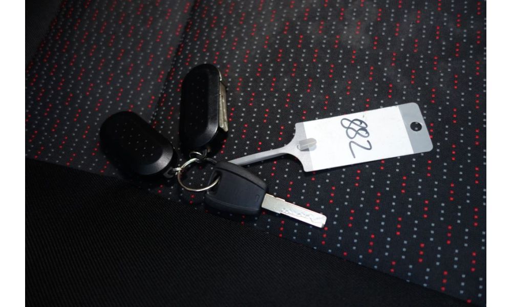 216995