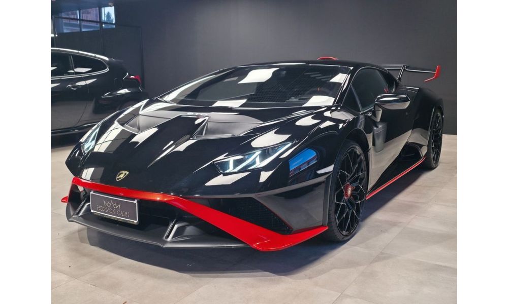 440818