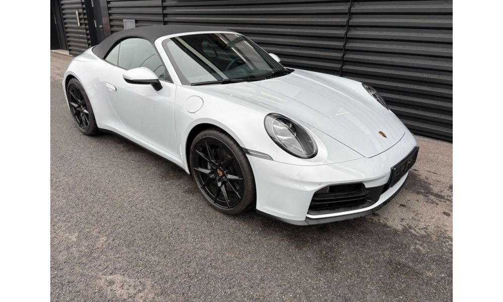 913508