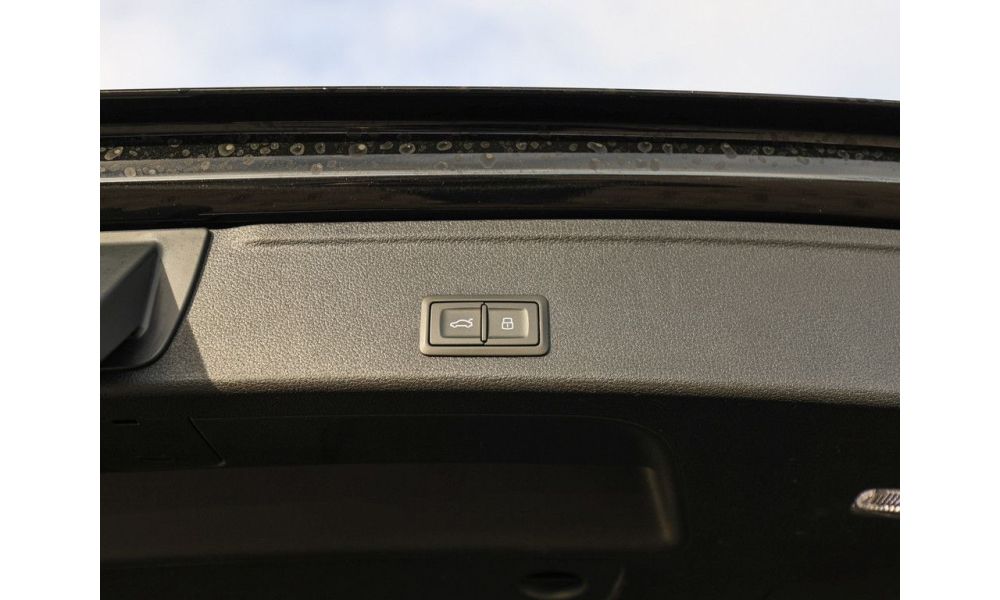 999682